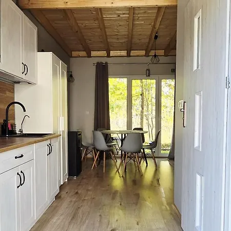 - Bursztynowy Zakatek - 300m Od Morza Apartman